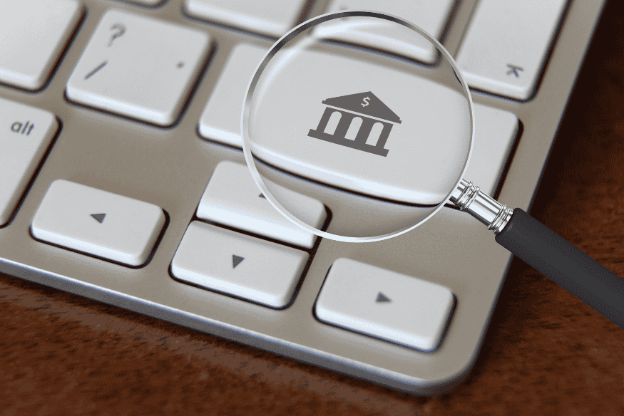 Online vs. Physical Banks