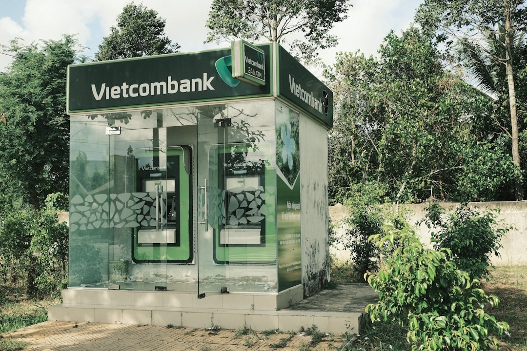 Vietcombank Bank Review: Accounts, Digital Features and Who Should Bank Here